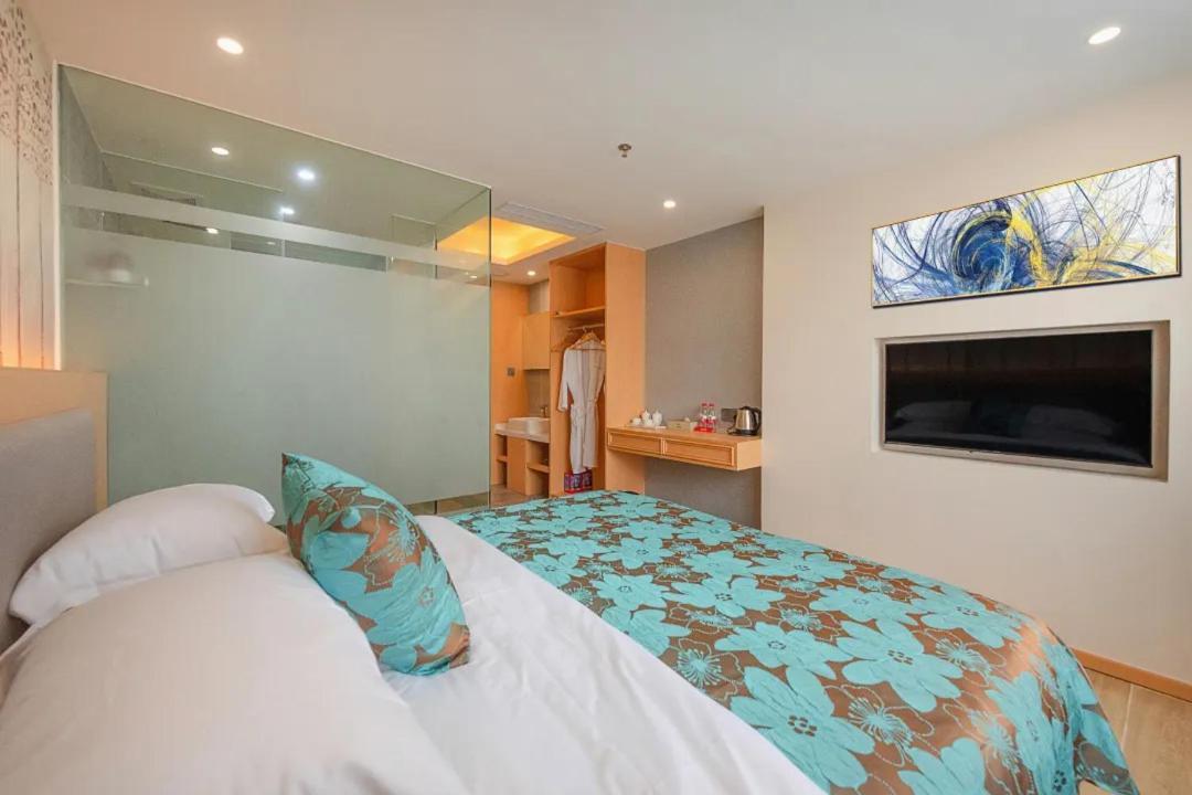 Hongxiang Hotel Guangzhou Quarto foto